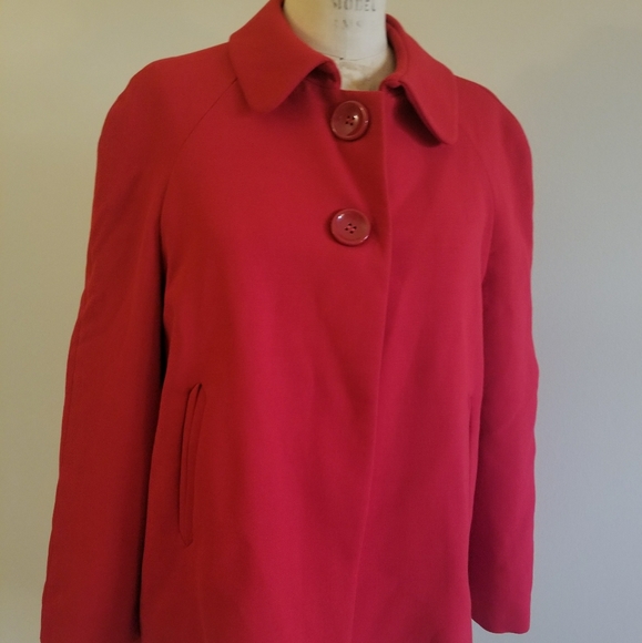 🎉☄💖Host pick💖☄🎉NWT NEW ZARA Red jacket with statement 2 Big buttons - Picture 2 of 13